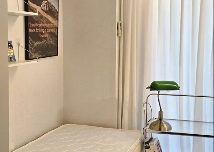 Appartement 32hongdae Station Area, Yeonnam, Hongdae Street, 15 Minutes From Itaewon, Single Accommodation, Fully Furnished Séoul